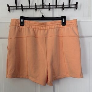 Lululemon Athletica Softstreme Shorts Size 
 14